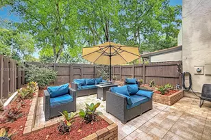 10375 Rue Vendome, Pembroke Pines, FL 33026 - Photo 29