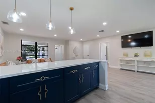 712 Tradewind Dr, North Palm Beach, FL 33408 - Photo 23