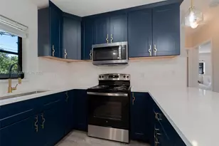 712 Tradewind Dr, North Palm Beach, FL 33408 - Photo 21