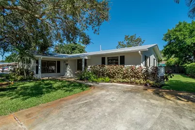 712 Tradewind Dr, North Palm Beach, FL 33408 - Photo 1