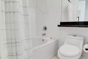 17100 N Bay Rd, Sunny Isles Beach, FL 33160 - Photo 21