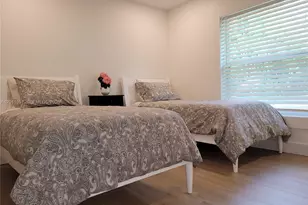 735 Tradewind Dr, North Palm Beach, FL 33408 - Photo 35