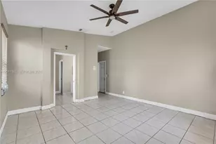16332 SW 10th St, Pembroke Pines, FL 33027 - Photo 13