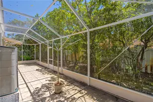 16332 SW 10th St, Pembroke Pines, FL 33027 - Photo 33