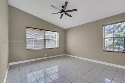 16332 SW 10th St, Pembroke Pines, FL 33027 - Photo 21