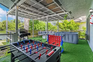 1020 SW 8th St, Hallandale Beach, FL 33009 - Photo 7
