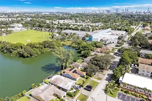 1020 SW 8th St, Hallandale Beach, FL 33009 - Photo 39