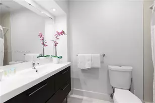 5445 Collins Ave, Miami Beach, FL 33140 - Photo 25