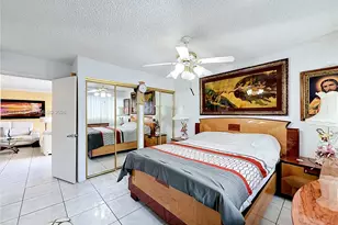 330 SE 2nd St, Hallandale Beach, FL 33009 - Photo 33