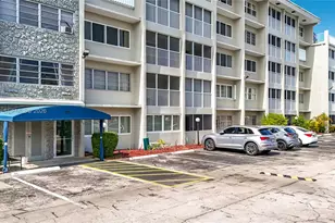 330 SE 2nd St, Hallandale Beach, FL 33009 - Photo 7