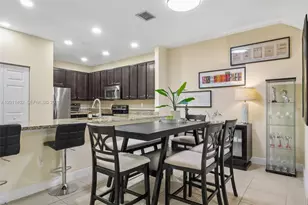 1049 SW 147th Ave, Pembroke Pines, FL 33027 - Photo 7