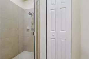 1049 SW 147th Ave, Pembroke Pines, FL 33027 - Photo 15