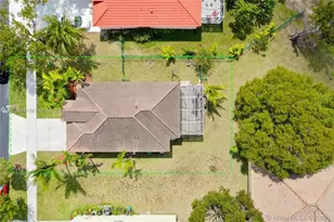 450 SE 30th Dr, Homestead, FL 33033 - Photo 5