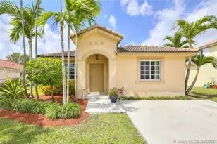 450 SE 30th Dr, Homestead, FL 33033 - Photo 1