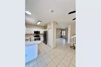 9261 SW 220th Ter, Cutler Bay, FL 33190 - Photo 7