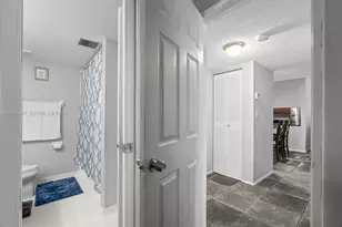 3083 N Oakland Forest Dr, Oakland Park, FL 33309 - Photo 63