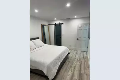 709 SW 79th Ter, North Lauderdale, FL 33068 - Photo 5