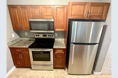 2841 N Oakland Forest Dr #111, Oakland Park, FL 33309 - Photo 3