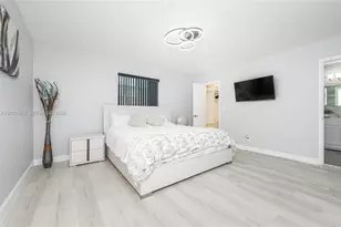 810 S Rainbow Dr, Hollywood, FL 33021 - Photo 7