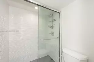 100 Bayview Dr, Sunny Isles Beach, FL 33160 - Photo 19