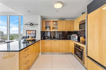 6899 Collins Ave #2004, Miami Beach, FL 33141 - Photo 13