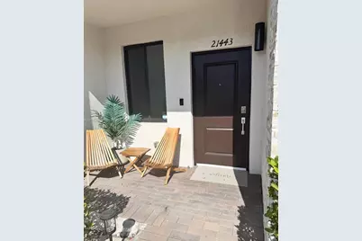 21443 NE 2nd Path #21443, Miami, FL 33179 - Photo 3