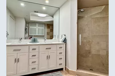 17555 Atlantic Blvd #UPH7, Sunny Isles Beach, FL 33160 - Photo 13