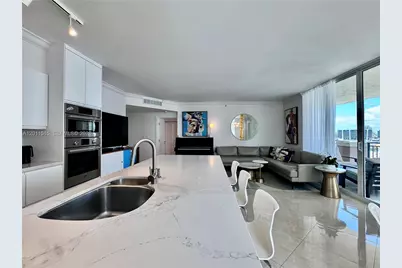 17555 Atlantic Blvd #UPH7, Sunny Isles Beach, FL 33160 - Photo 5