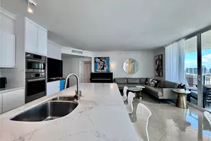 17555 Atlantic Blvd, Sunny Isles Beach, FL 33160 - Photo 5