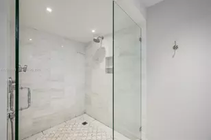 9 Island Ave, Miami Beach, FL 33139 - Photo 19