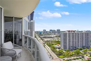 17555 Collins Ave, Sunny Isles Beach, FL 33160 - Photo 9