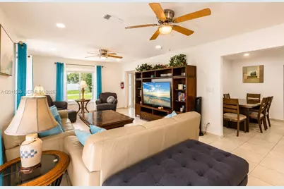 1660 NE 25th Ave, Pompano Beach, FL 33062 - Photo 11