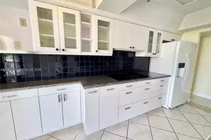 290 174th St, Sunny Isles Beach, FL 33160 - Photo 15