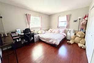 143 Valley Cir, Tampa, FL 33510 - Photo 7