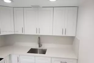 13255 SW 7th Ct, Pembroke Pines, FL 33027 - Photo 13