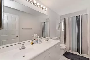 1095 Chenille Cir, Weston, FL 33327 - Photo 21