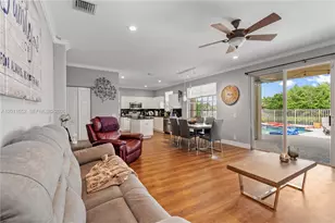1095 Chenille Cir, Weston, FL 33327 - Photo 11