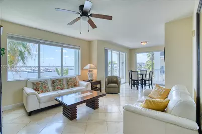 815 NW Flagler Ave #305, Stuart, FL 34994 - Photo 9