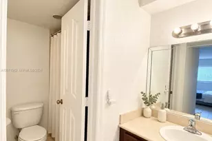 445 SW 11th St, Miami, FL 33130 - Photo 7