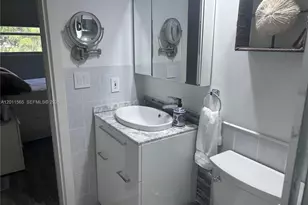 1000 SW 12th St, Fort Lauderdale, FL 33315 - Photo 21