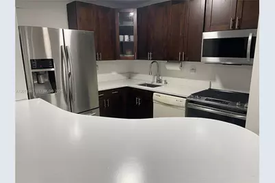 911 NE 199th St #102-14, Miami, FL 33179 - Photo 5