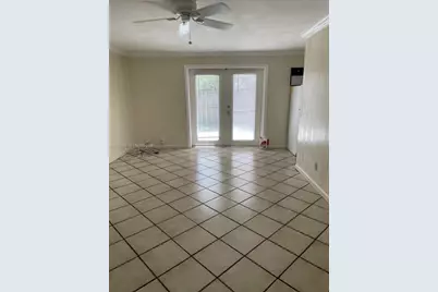 40 SE 8th St, Dania Beach, FL 33004 - Photo 9