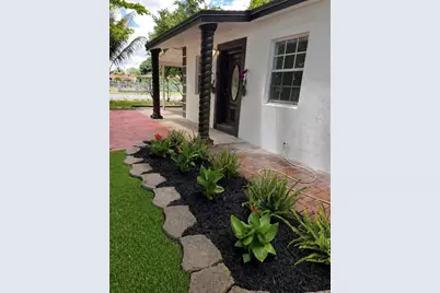 2901 NW 163rd St, Miami Gardens, FL 33054 - Photo 1