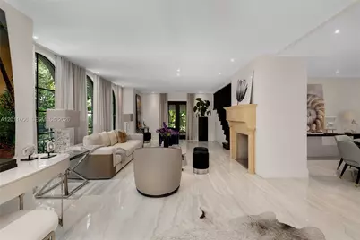 547 NE 57th St, Miami, FL 33137 - Photo 11