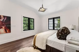 547 NE 57th St, Miami, FL 33137 - Photo 33