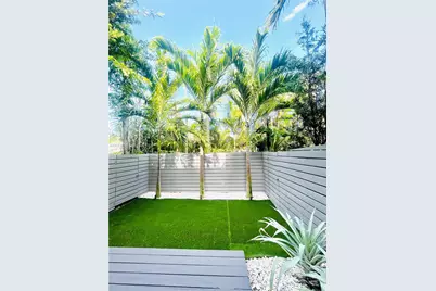 822 NE 19th Ave, Fort Lauderdale, FL 33304 - Photo 9