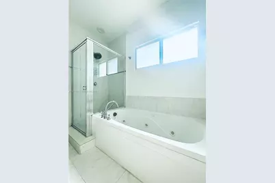 822 NE 19th Ave, Fort Lauderdale, FL 33304 - Photo 31