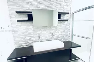 822 NE 19th Ave, Fort Lauderdale, FL 33304 - Photo 15