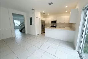 1684 SE 26th Ter, Homestead, FL 33035 - Photo 9