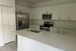 1684 SE 26th Ter, Homestead, FL 33035 - Photo 11